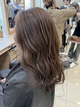 アッシュ 等々力店(Ash) コントラストハイライト