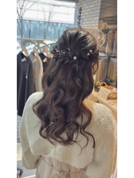 ノエ(Noe) 上品でかわいいハーフアップ【同窓会ヘア】