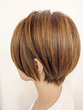 ユーフォリア 銀座本店(Euphoria) 30代40代似合わせカット/ハイライト小顔カット/イメチェン