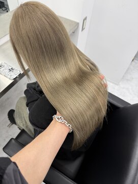 ニューワン バイ ネイバー 立川(Newone by neighbor) ミルクティベージュ