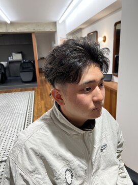 ザデイトウキョウ 表参道 青山(THE DAY TOKYO) MEN’S/サーフカール/刈り上げセンターパート/表参道駅/青山