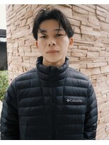 ブラウン(BROUN) 少し下ろした前髪で抜け感センターパート
