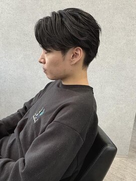 リオールバイニアウ(RE:ALL by Niau) MEN’S HAIR/波巻きツイストスパイラル/リバースセンターパート