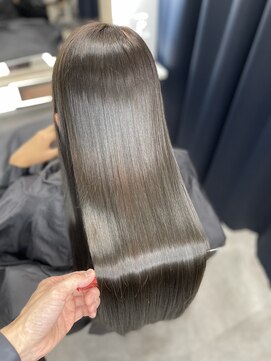 イリス 高槻店 プレミアム髪質改善縮毛矯正【高槻　縮毛矯正】
