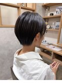 耳掛けハンサムショート