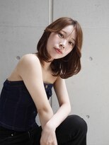 シア(sia) エアリーボブ韓国ボブレイヤーボブタッセルボブぱつっとボブ