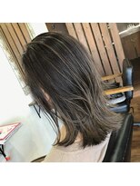 リズ オブ ヘアー(Lis of hair) 外ハネロブ☆ハイグラ☆グレージュ【大橋】@lis_oohashi