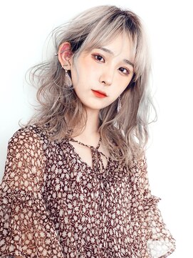 イリス(Iris.) ホワイトベージュ