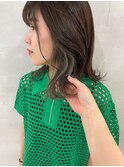 ミディアムヘア×オリーブベージュ