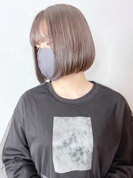 アイティー バイ アルバム 中野店(IT by ALBUM) シアグレージュボブ_外ハネボブセクションカラー_ba363521
