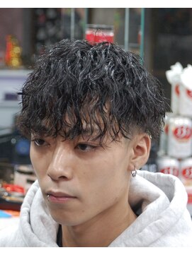 ツークツワンク バーバー 新宿(ZUG2WANG BARBER) ツイストスパイラル