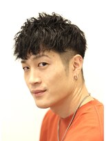 フランクスバーバー アンド ビアークラブ(FRANK'S BARBER and BEER CLUB) ツーブロックフェードカットツイストスパイラルスペインカール I