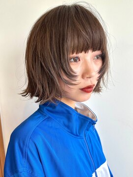 ノイカーム(noi Calm) 顔周りレイヤーカットグレージュカラーくびれボブショートカット