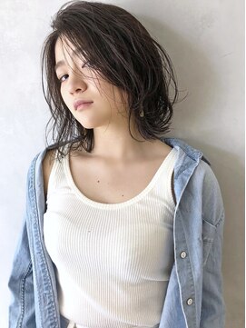 リフル 八王子(RIFULL) ハイライト レイヤー ショートヘア ボブ くびれレイヤー