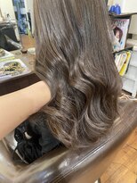 スノードロップ 高円寺店(Snowdrop)&nbsp;デザインカラー/レイヤーカット/ウェットヘア/オリーブベージュ