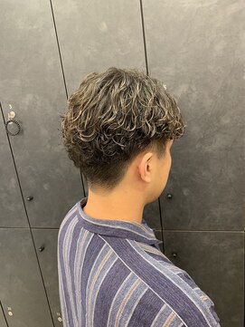 トンプソン(THOMPSON) メンズ/刈り上げマッシュ/スパイラルパーマ/ショート