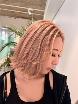 シーク(seak) レイヤーボブ×ピンクベージュ♪
