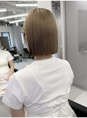 タッセルボブ切りっぱなしボブベージュ
