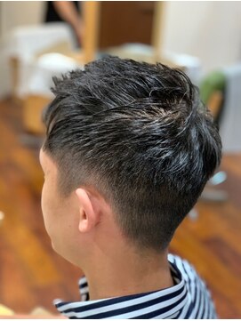 ミリ 国分寺(Mili) メンズ刈り上げショート