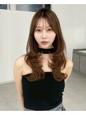 韓国風レイヤー ロングカット 艶ブラウンカラー