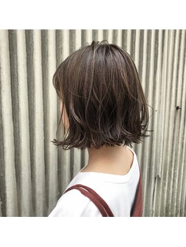 ポーズ(PAUSE) グレージュ