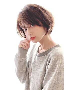レウナ 外苑前(Reuna) 30代40代に人気シルエットが綺麗に見えるニュアンスショートボブ