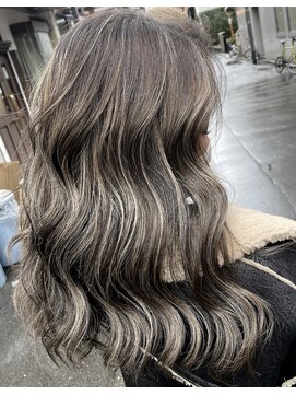 ピヨン 心斎橋(piLLon) 3Dハイライトカラー☆プラチナグレージュ