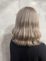 カリーナコークス 原宿 渋谷(Carina COKETH) ダブルカラーインナーカラーイヤリングカラーレイヤーカット韓国