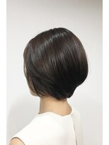 ミシュタ(mishuTA)&nbsp;ショートレイヤーボブ