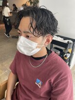 モーブ(MAUVE)&nbsp;ツイストスパイラルパーマメンズマッシュツーブロック刈り上げ