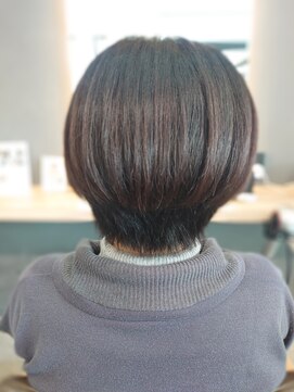 ムーヘアー MOU HAIR 前下がりショートボブ☆