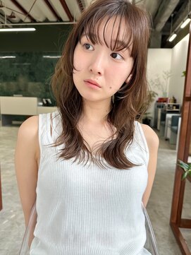 ソピ バイ インビテーション(sopi by invitation) 【NARUOKA】レイヤー/フェイスレイヤー/ウルフ/オリーブベージュ