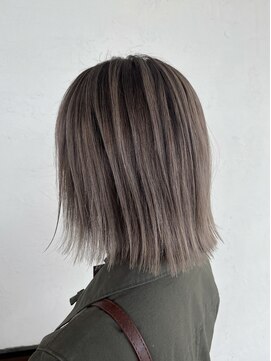 グロウ(GLOW) シャドウルーツ