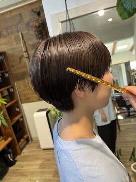 ヘアージスタ(hair JISTA) 伸びてきても収まりのいいショート