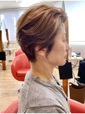 大人40代50代白髪ぼかし明るめブラウン前下がりショート