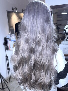 ブレイズヘアー(BLAZEhair) 【ツヤ感バツグン】ホワイトグレージュ×ブリーチ２回