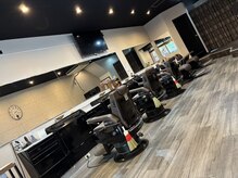 バーバーショップゾン(barber shop ZoN)の雰囲気（店内）