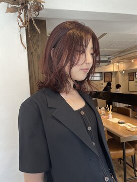 フランチェスカ(Francesca) レイヤーカット/顔まわりカット/レイヤーカシスカラーボブ/