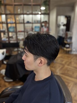 アンカー(ANCHOR) MEN’S HAIR/サーフカール/刈り上げセンターパート/印西市