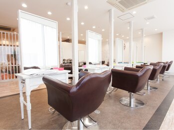 Agu hair rich 長住町店【アグ ヘアー リッチ】