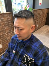 スリーマンズバーバークラブ(THREEMAN'S BARBER CLUB)