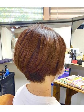 カミケン 方木田店(kamiken.) ナチュラル大人かわいい丸みショート小顔【カミケン方木田店】