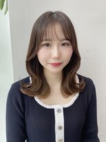 韓国ミディアムレイヤーくびれ外ハネ前髪カットトリートメント