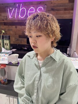 バイブス バイ ケンジ(vibes by KENJE) ブリーチパーマ　マッシュスタイル