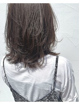 リトルガーデン(Little Garden) フォギーベージュ/レイヤーカットでふんわりフェミニンセミディ