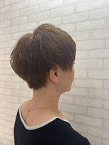 ニカ(NIKA)&nbsp;eツーブロック軽めショート