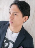 アッシュブラックで旬の七三分けマッシュウェットヘアa新所沢
