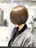《Mimosa》前下がりボブ