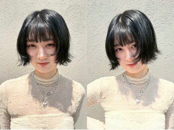エスデザイン(es design)の写真/顔まわりのレイヤーカットで、いつもの髪が洗練された“私らしさ”に。シンプルなのに印象的なスタイルへ。