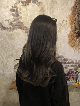 グルーミン(groomin') 透明感オリーブグレージュ